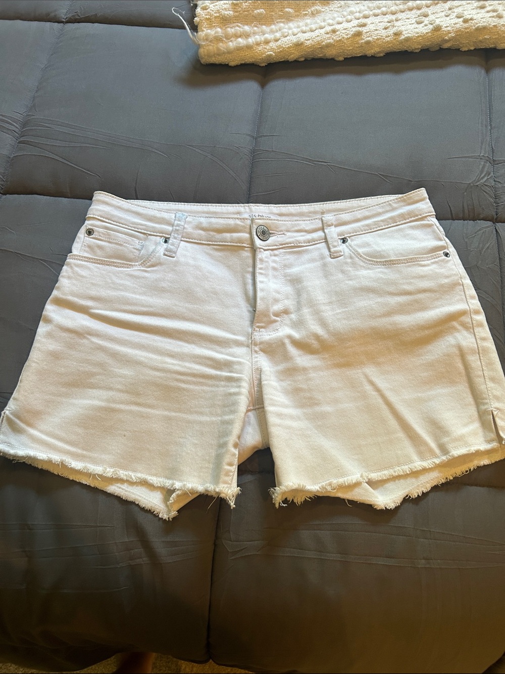 STS Blue white denim shorts